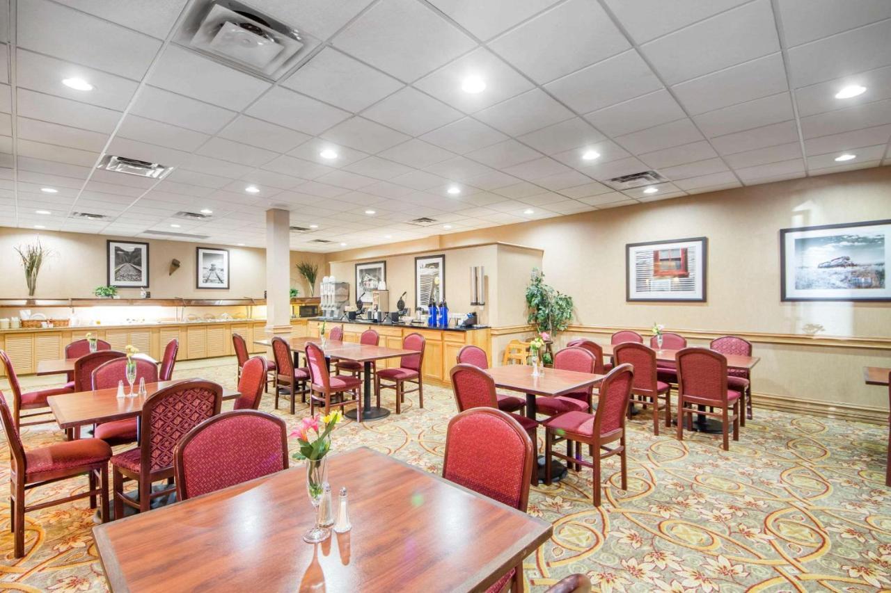 Clarion Inn Tulsa International Airport المظهر الخارجي الصورة